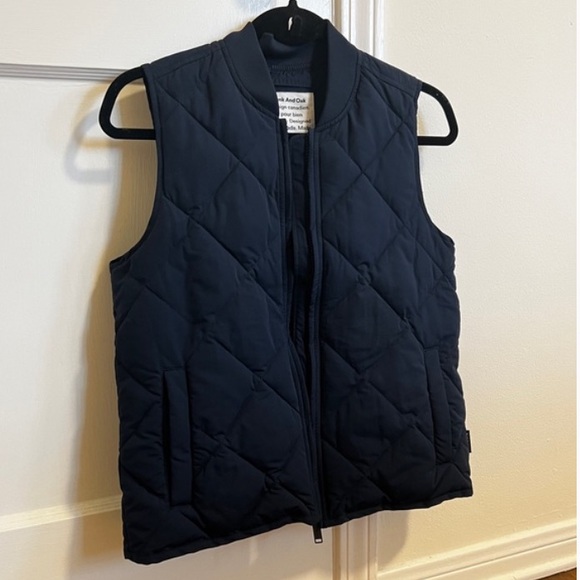Frank & Oak Other - NWOT FRANK & OAK Skyline water repellent packable quilted puffer vest in Navy